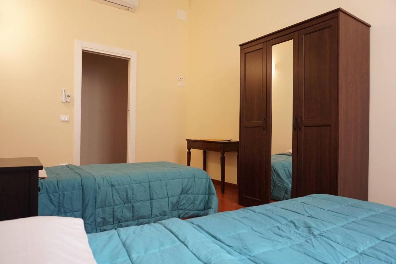 L'Antica Dimora Di Bill Apartment Lucca Bagian luar foto