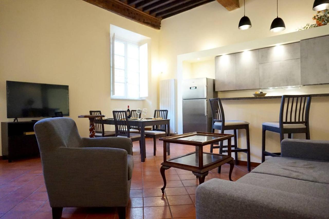 L'Antica Dimora Di Bill Apartment Lucca Bagian luar foto